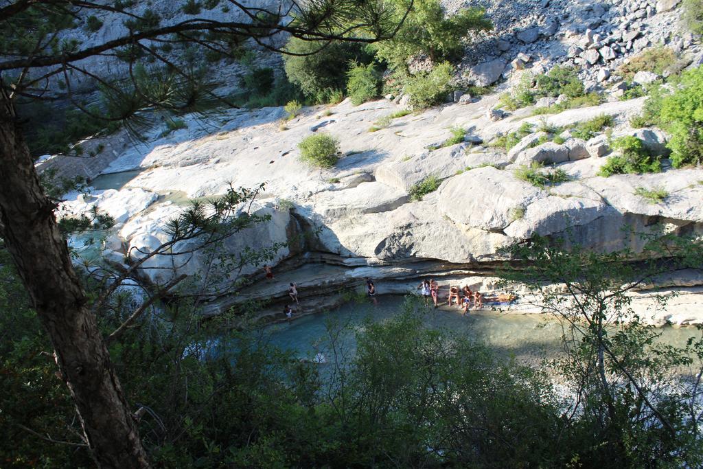 Les Terrasses Du Paradis Orpierre Exterior foto